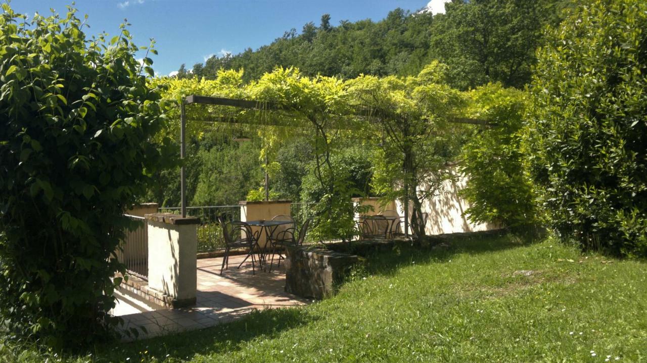 Casale Degli Ulivi Gualdo Tadino Exterior foto